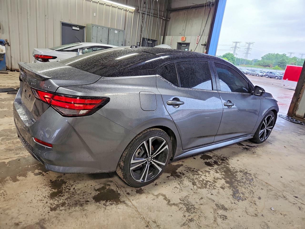 2020 Nissan Sentra Sr - Фото 3