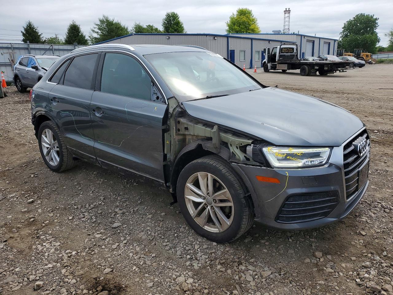 2018 Audi Q3 Premium Plus - Image 4