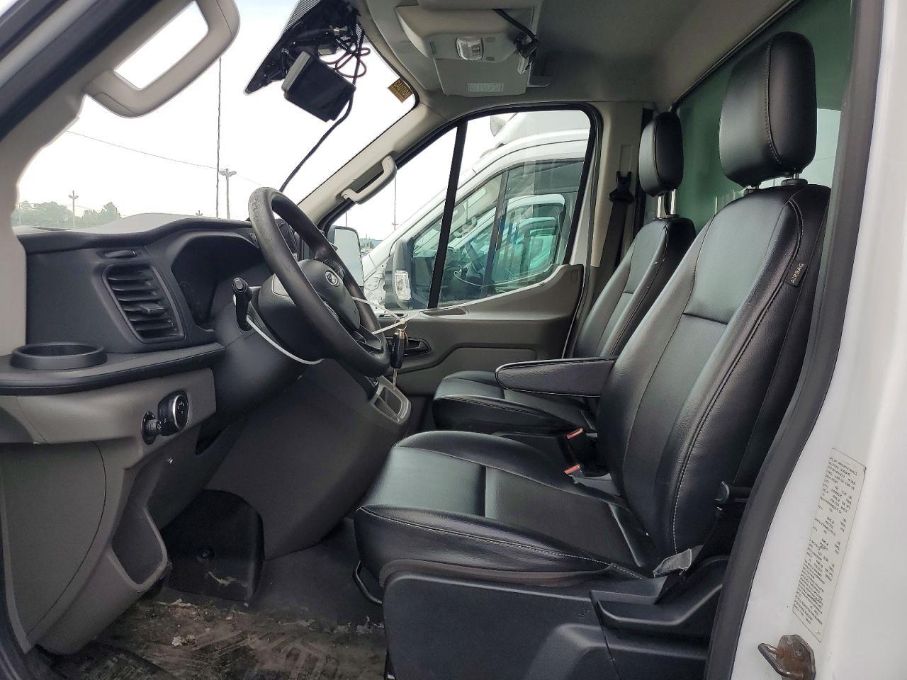 2020 Ford Transit Delivery Truck - Фото 7