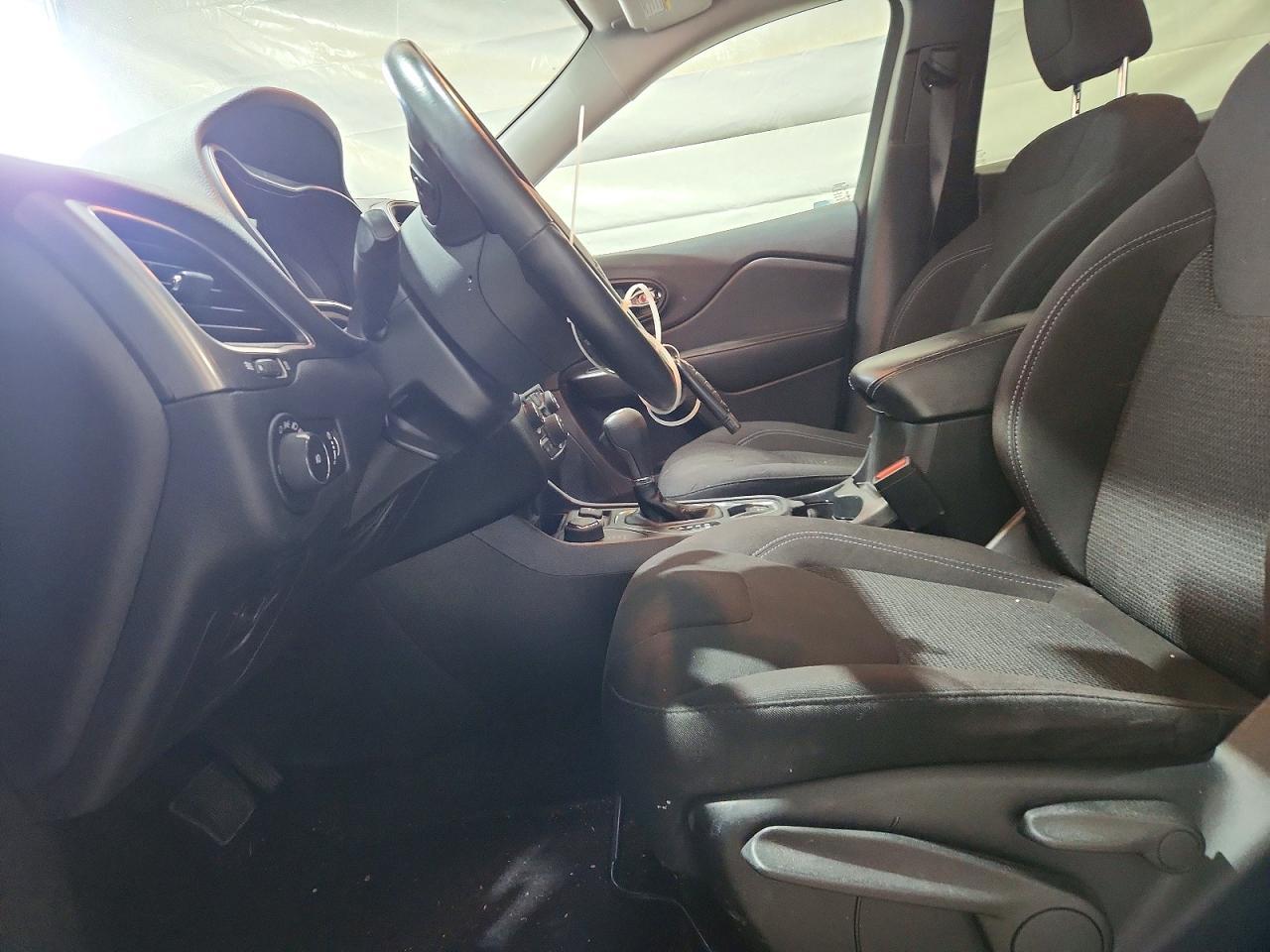 2019 Jeep Cherokee Latitude - Фото 7