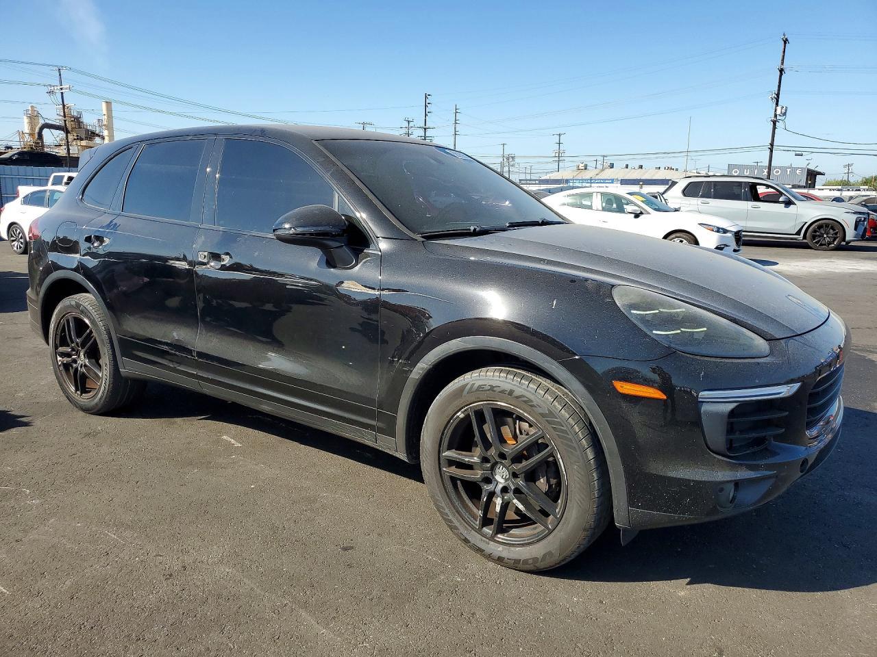 2016 Porsche Cayenne - Image 4