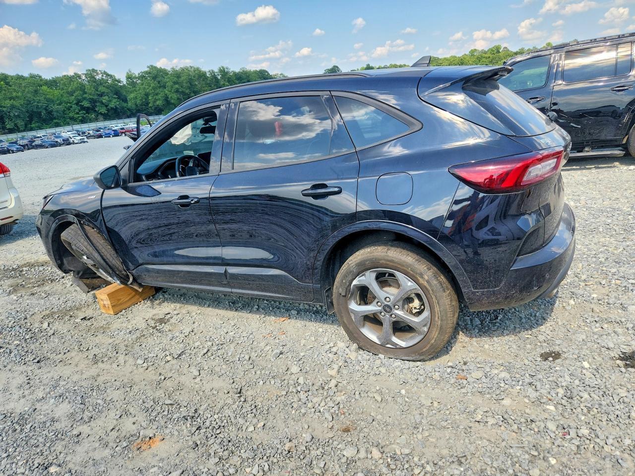 2024 Ford Escape St Line - Фото 2