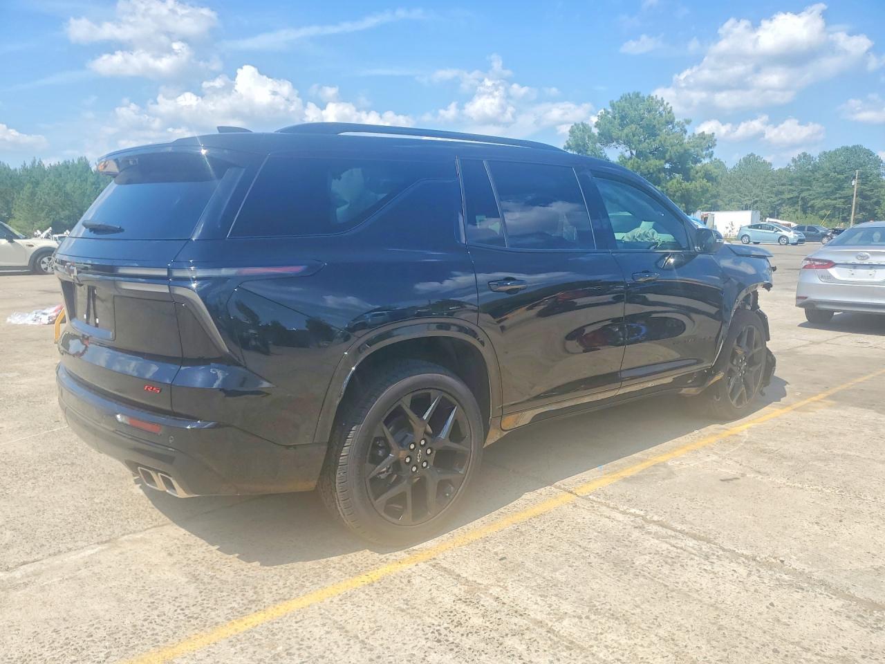 2026 Chevrolet Traverse Rs - Фото 3