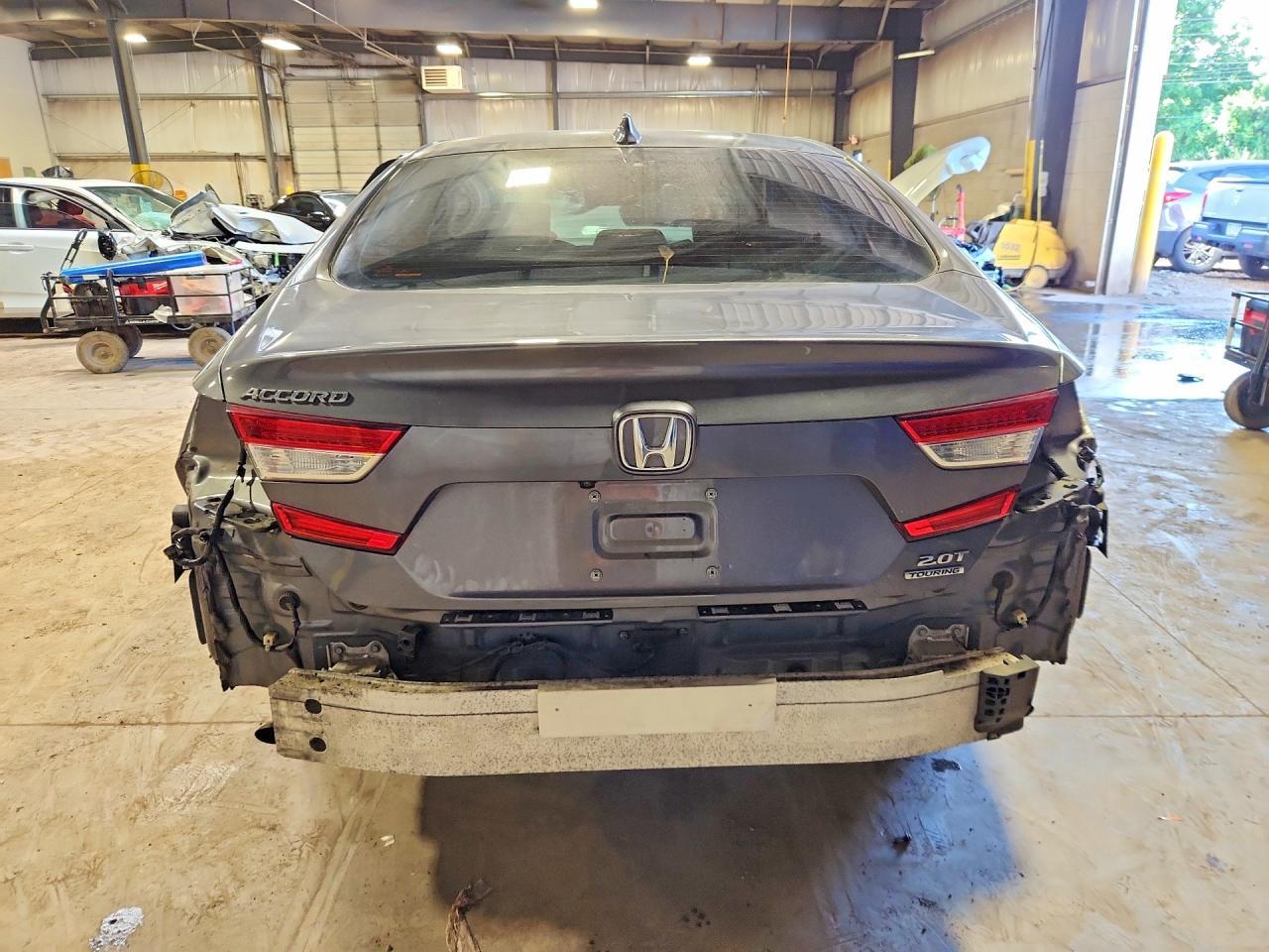 2021 Honda Accord Touring - Фото 6