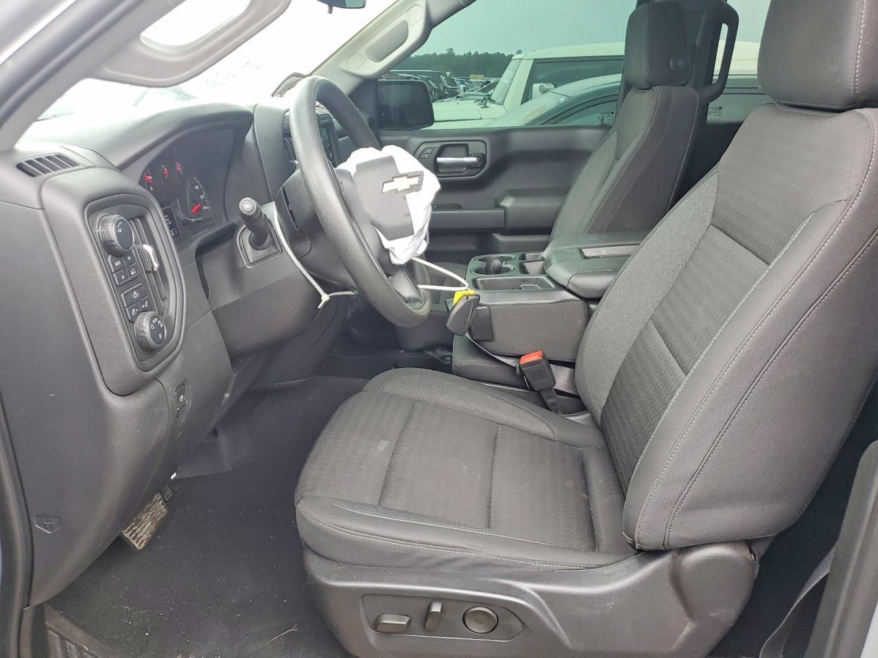 2024 Chevrolet Silverado K1500 Custom - Фото 7