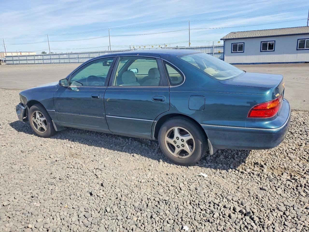 1999 Toyt Avalon - Фото 2