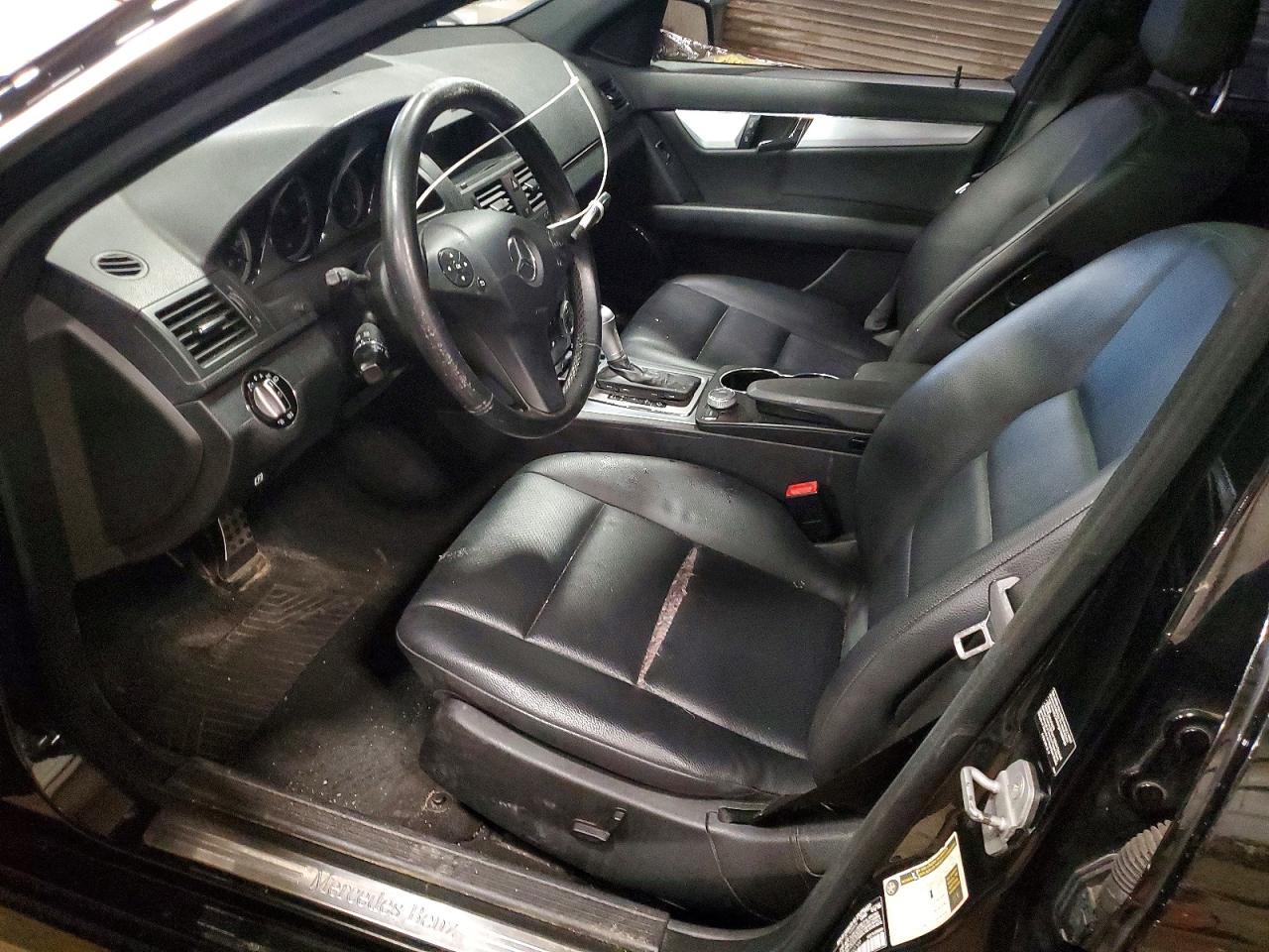 2010 Mercedes-Benz C 300 4Matic - Image 7