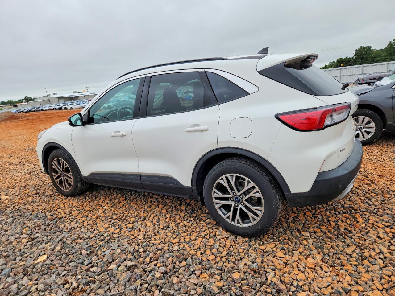 2021 Ford Escape Sel - Image 2