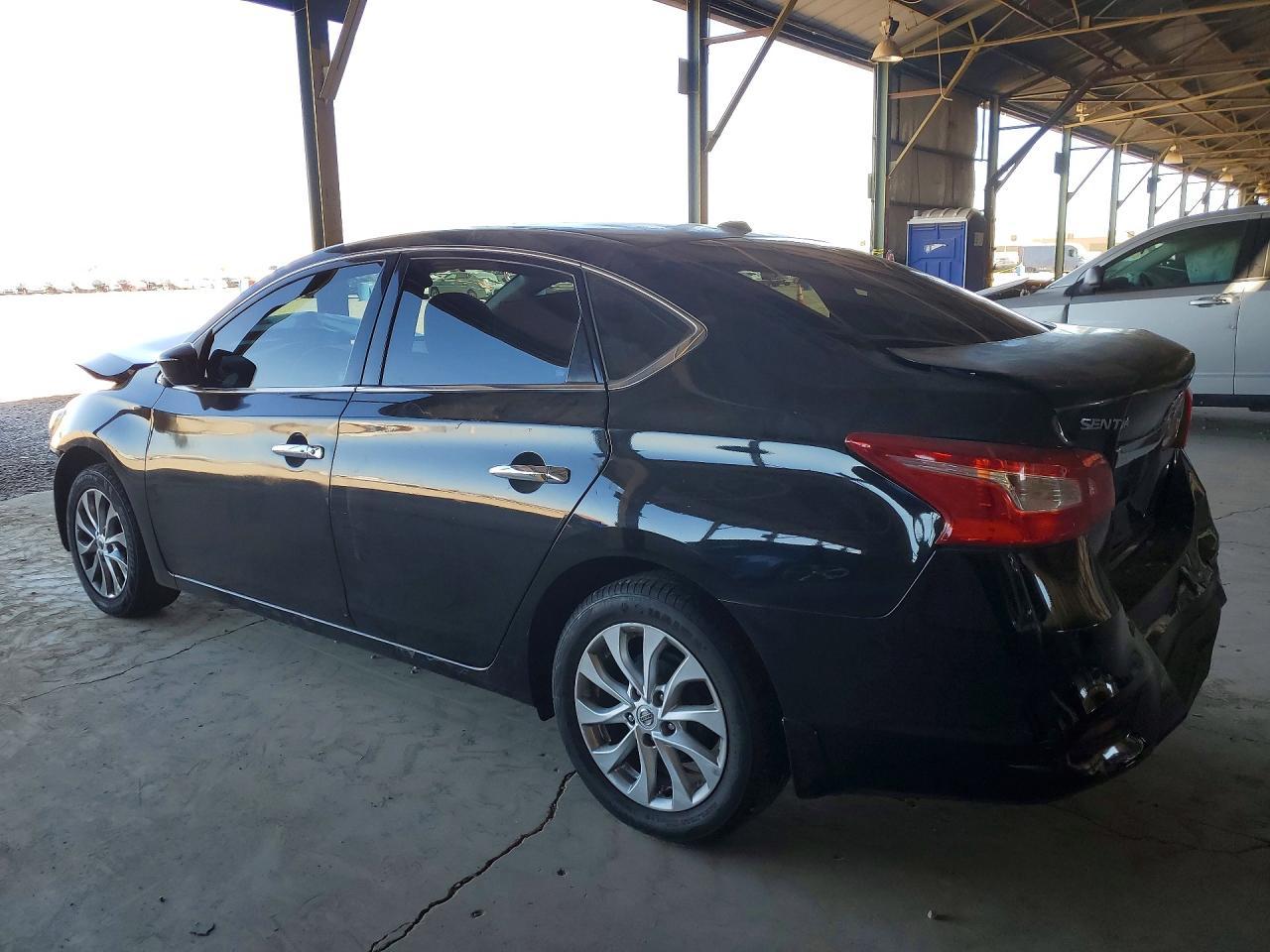 2018 Nissan Sentra Sv - Фото 2