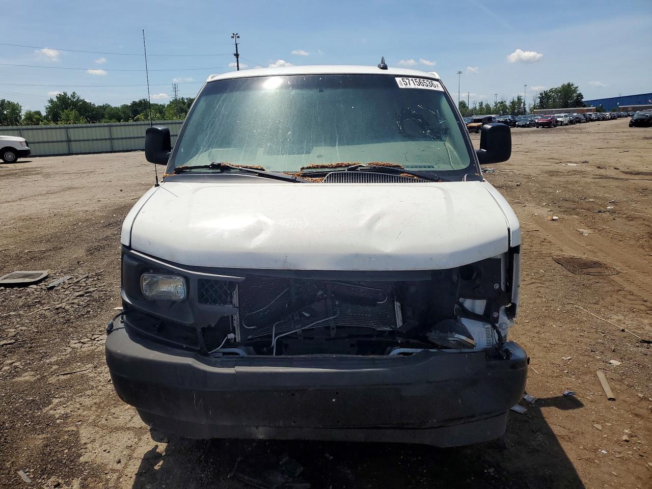 2017 Chevrolet Express G2500 - Фото 5