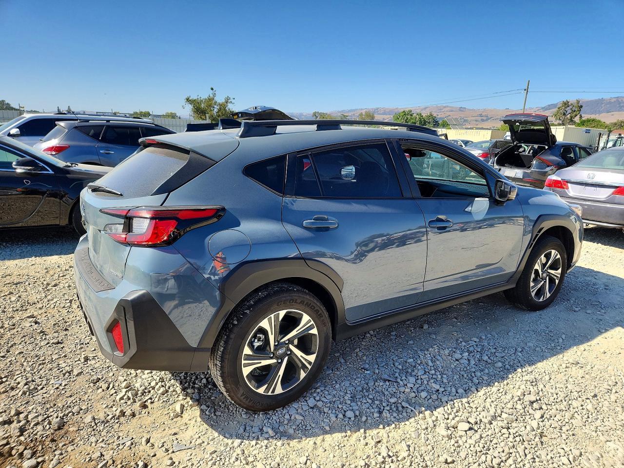2025 Subaru Crosstrek Premium - Фото 3