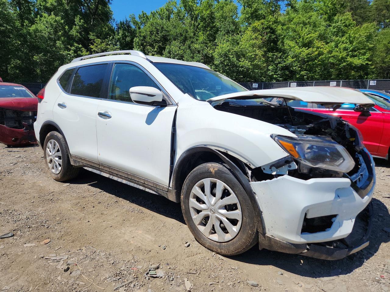 2017 Nissan Rogue S - Фото 4