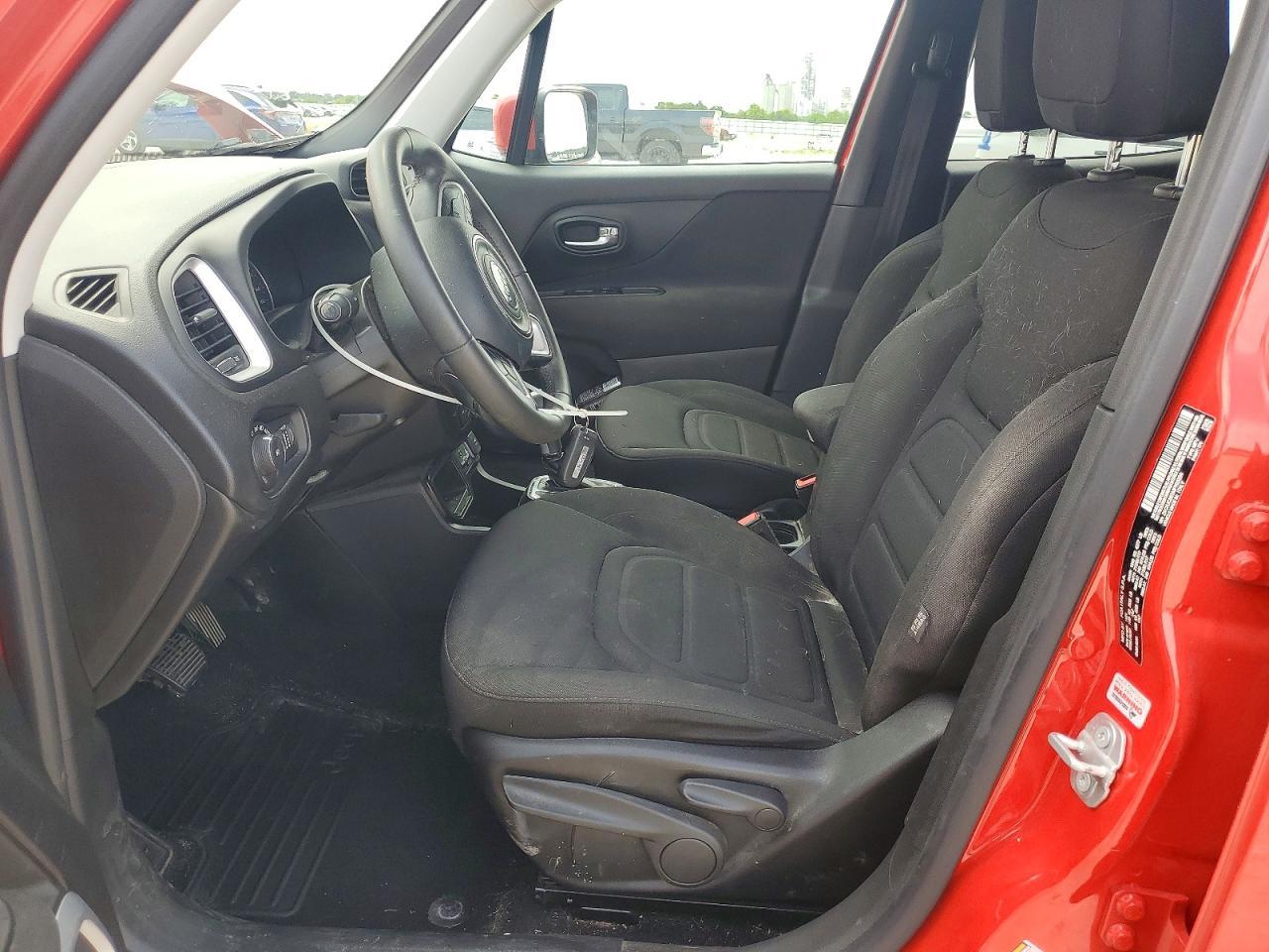 2021 Jeep Renegade Latitude - Image 7