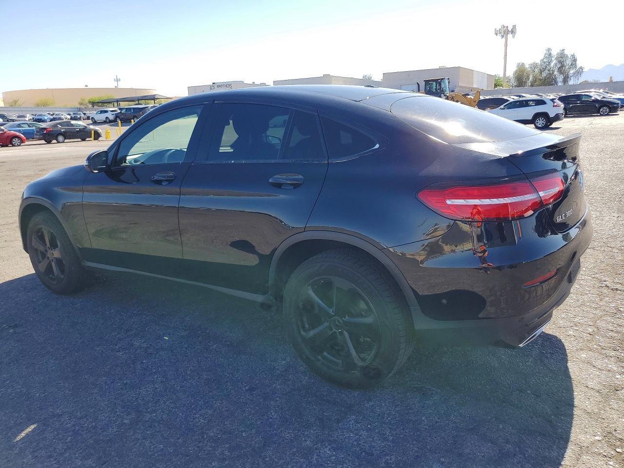 2019 Mercedes-Benz Glc Coupe 300 4Matic - Фото 2
