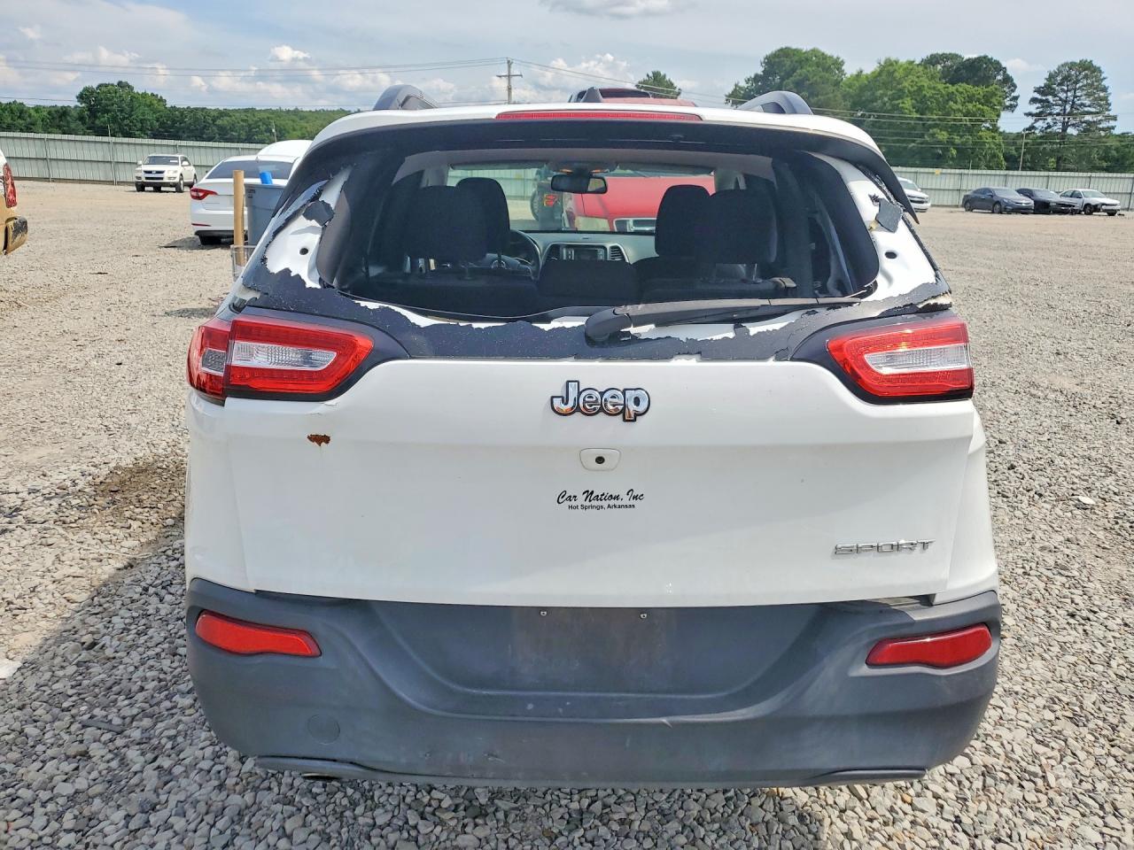 2016 Jeep Cherokee Sport - Image 6