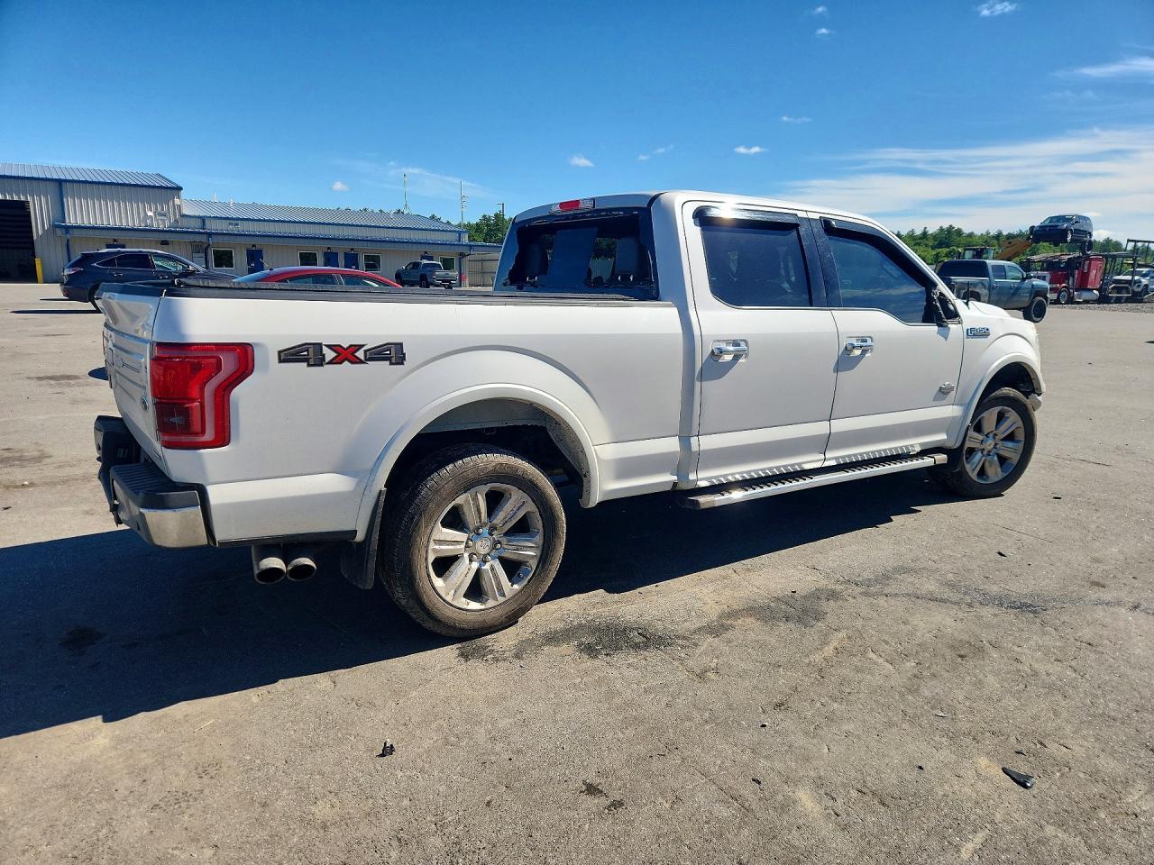2015 Ford F150 Supercrew - Фото 3