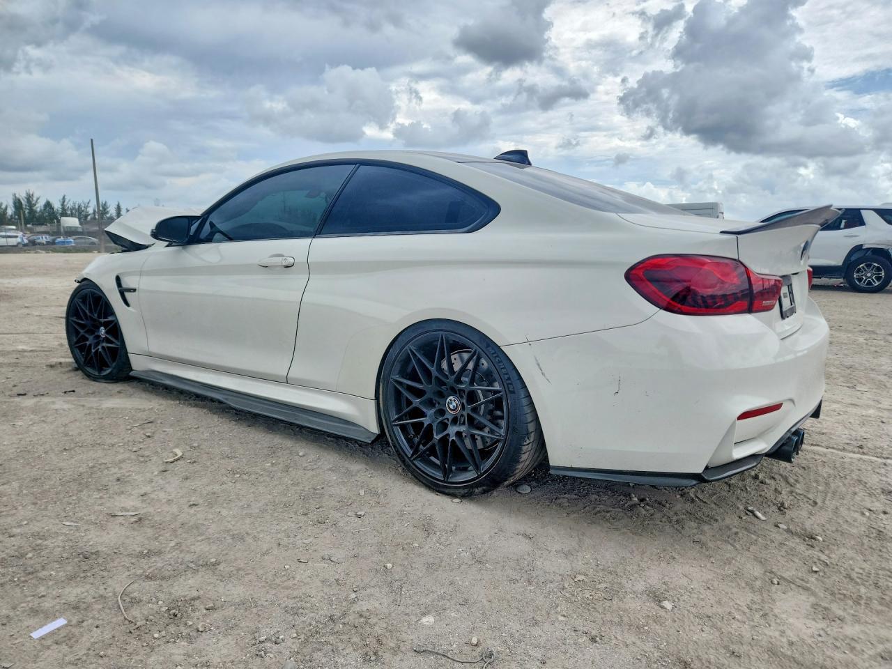 2018 BMW M4 - Фото 2