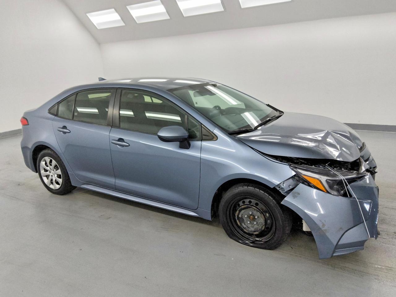 2024 Toyota Corolla Hybrid Le - Image 4
