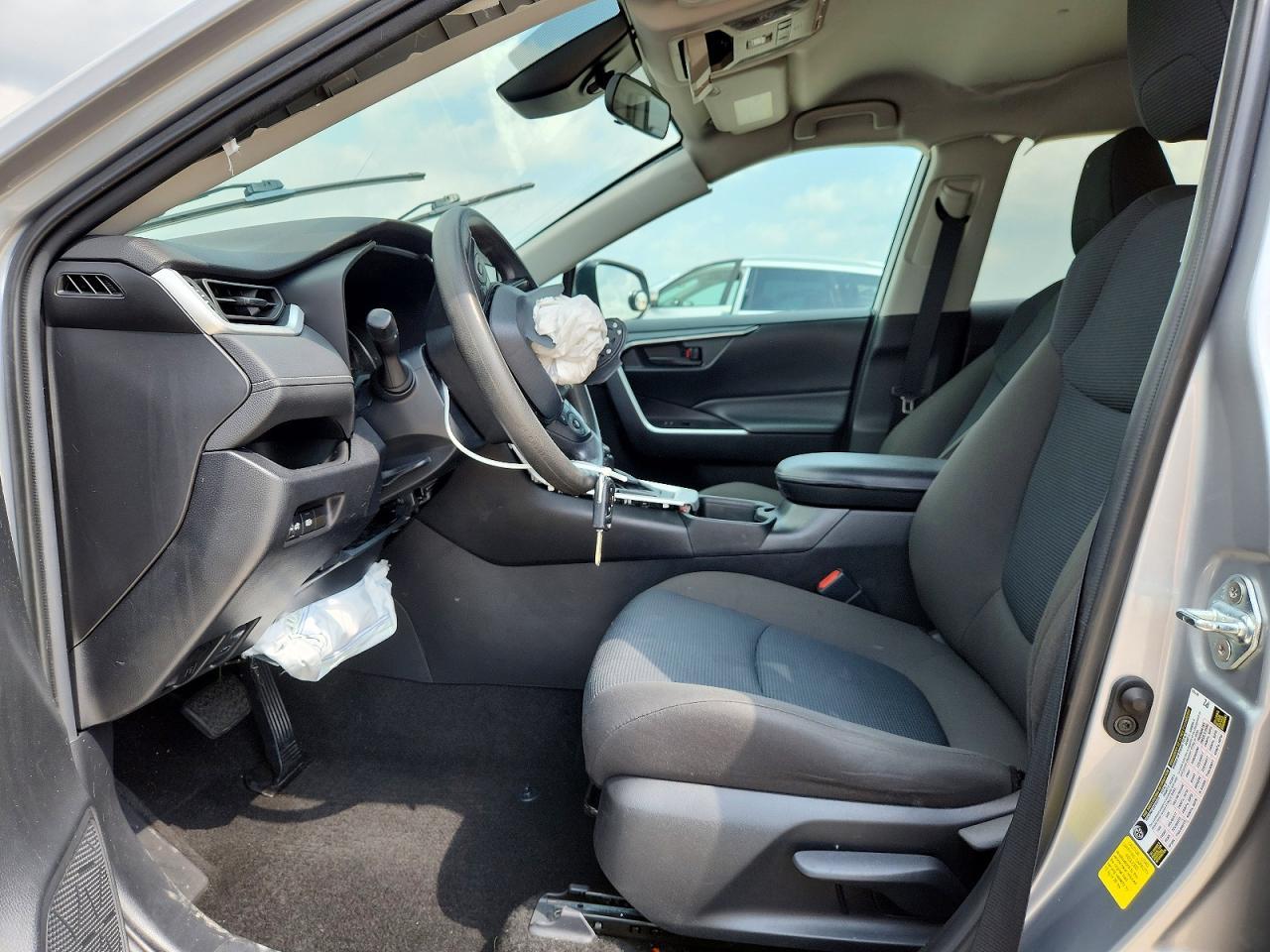2021 Toyota Rav4 Le - Фото 7