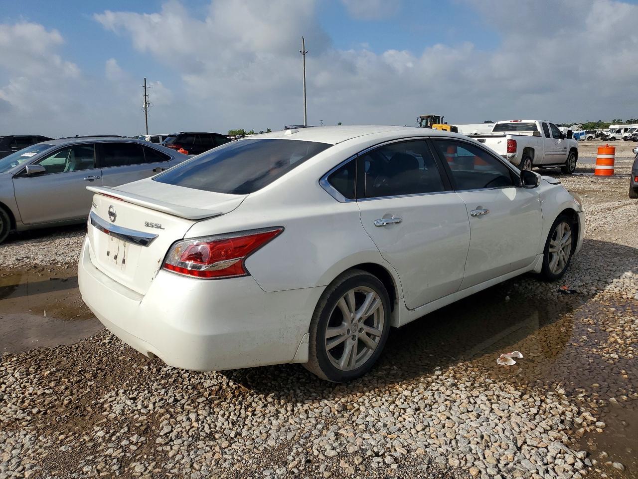 2013 Nissan Altima 3.5 S - Фото 3