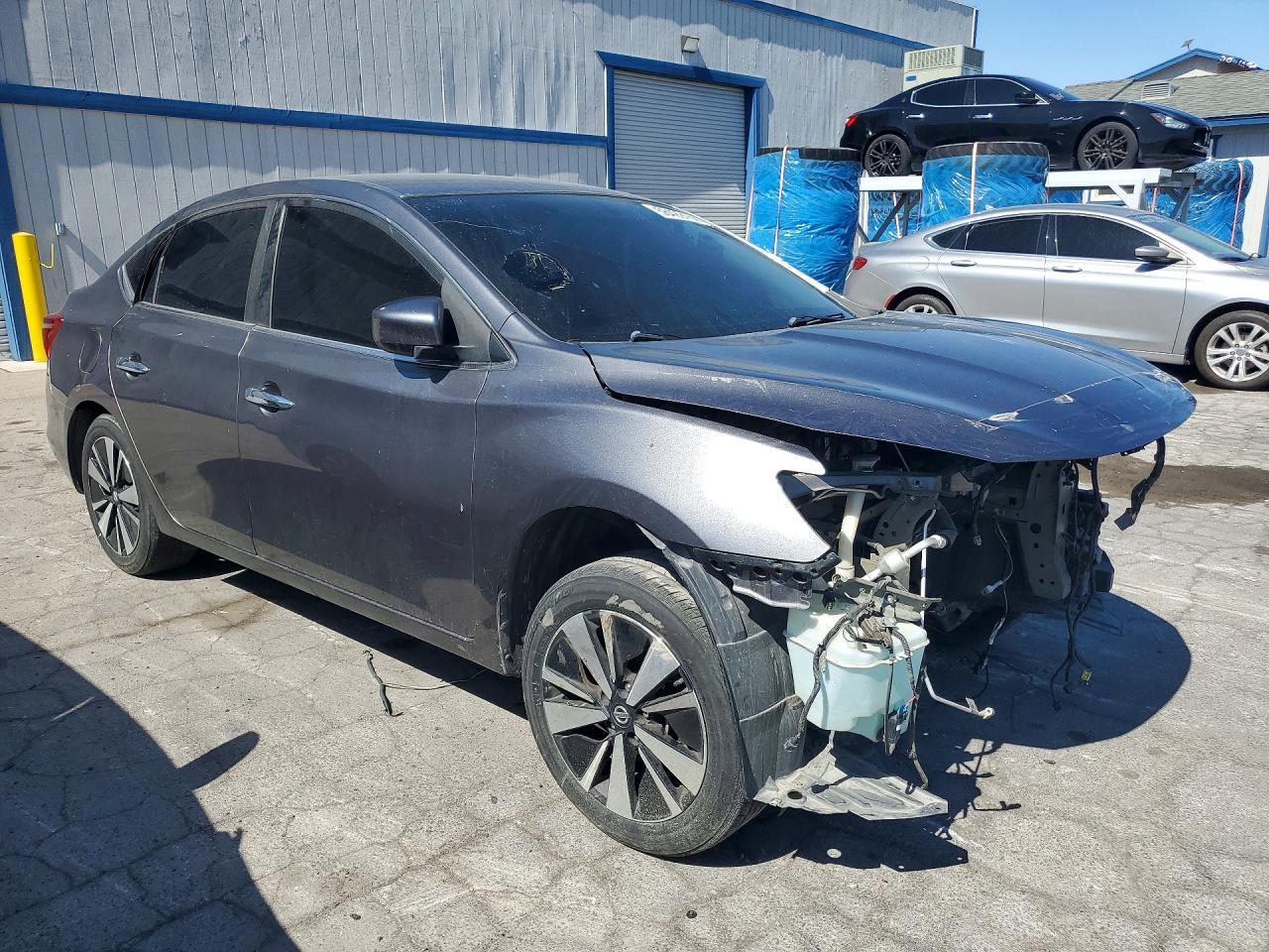2019 Nissan Sentra S - Фото 4