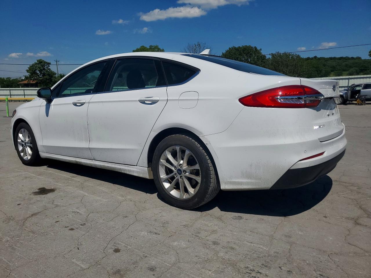 2020 Ford Fusion Se - Фото 2