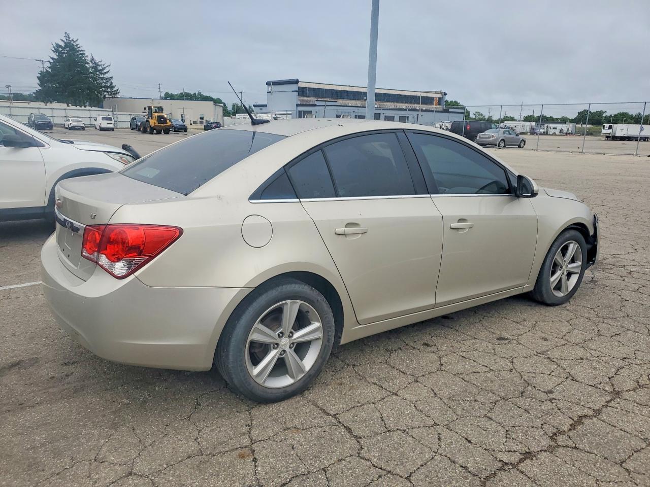 2014 Chevrolet Cruze Lt - Фото 3