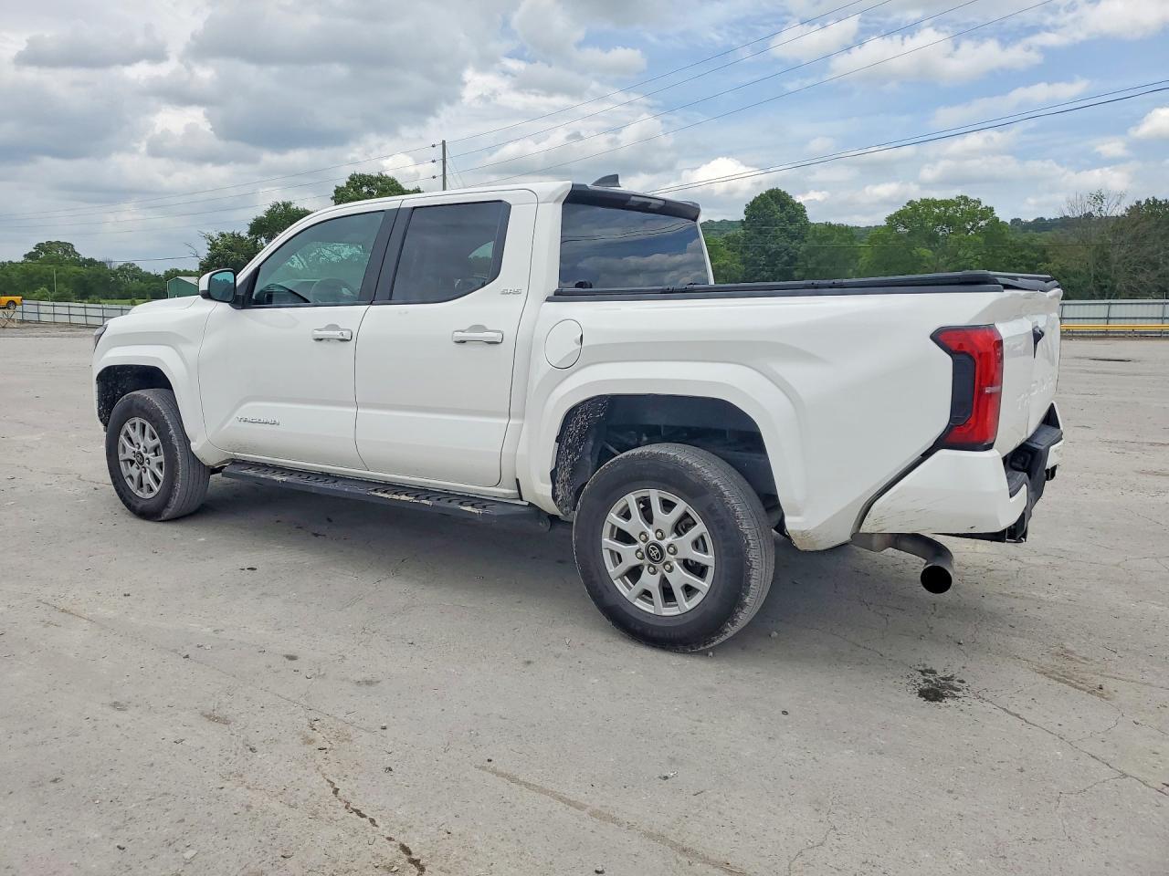 2025 Toyota Tacoma Sr5 - Image 2