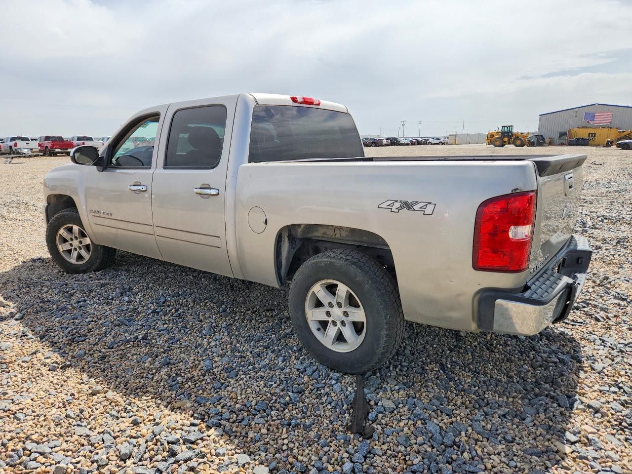 2007 Chevrolet Silverado K1500 Crew Cab - Фото 2