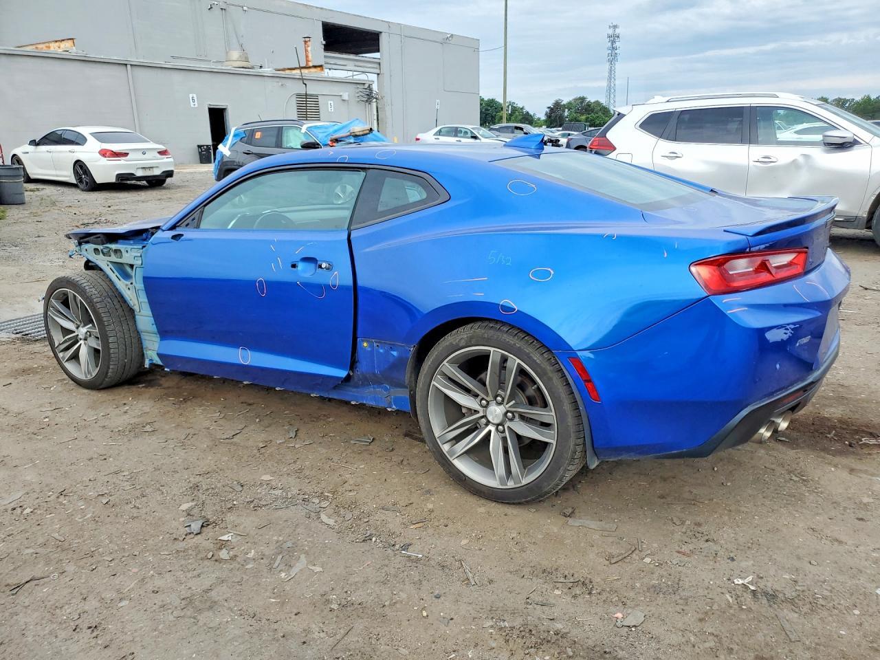 2017 Chevrolet Camaro Lt - Фото 2