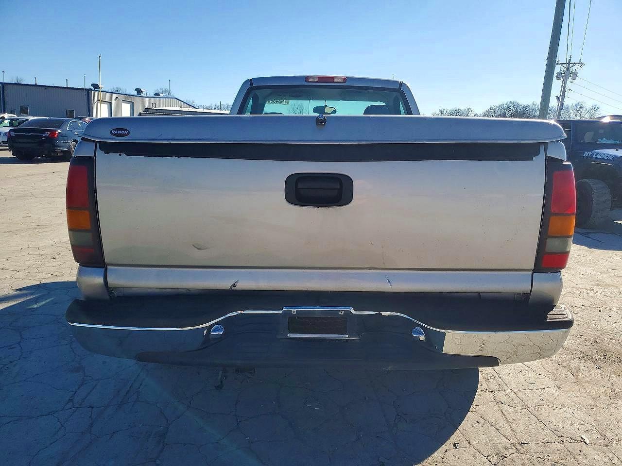 2006 GMC New Sierra C1500 - Фото 6
