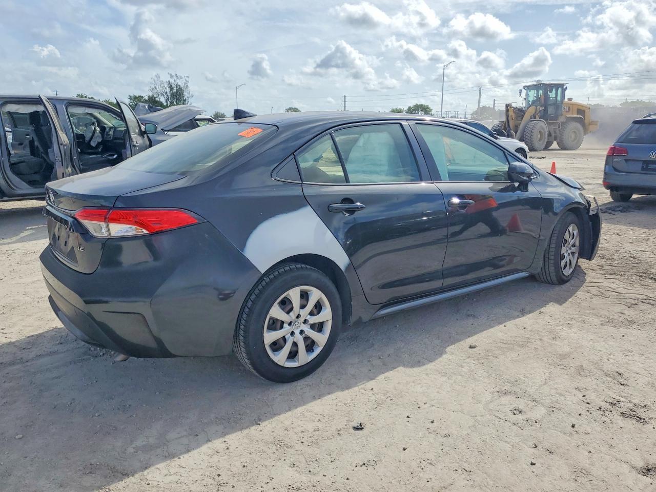 2022 Toyota Corolla Le - Фото 3
