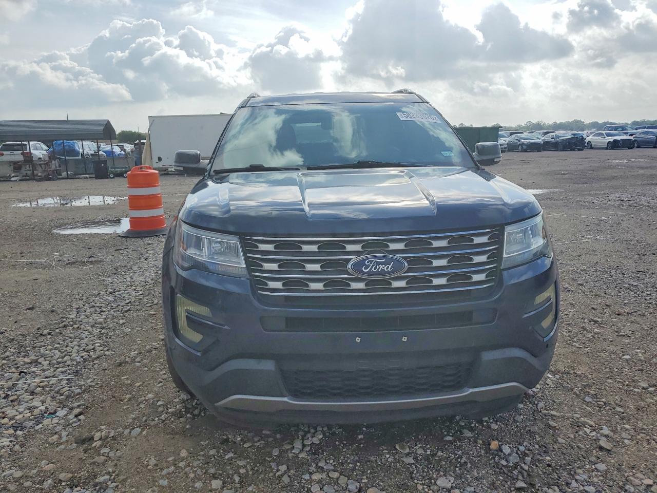 2017 Ford Explorer Xlt - Фото 5