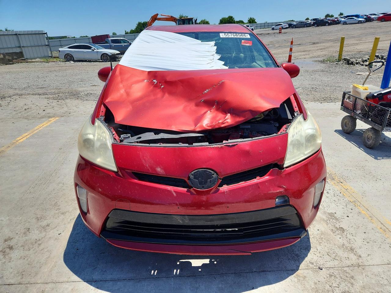 2013 Toyota Prius Two - Image 5