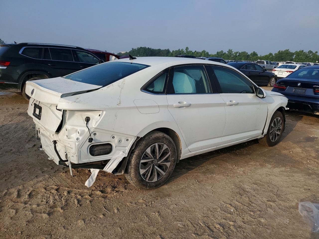 2026 Volkswagen Jetta S - Фото 3