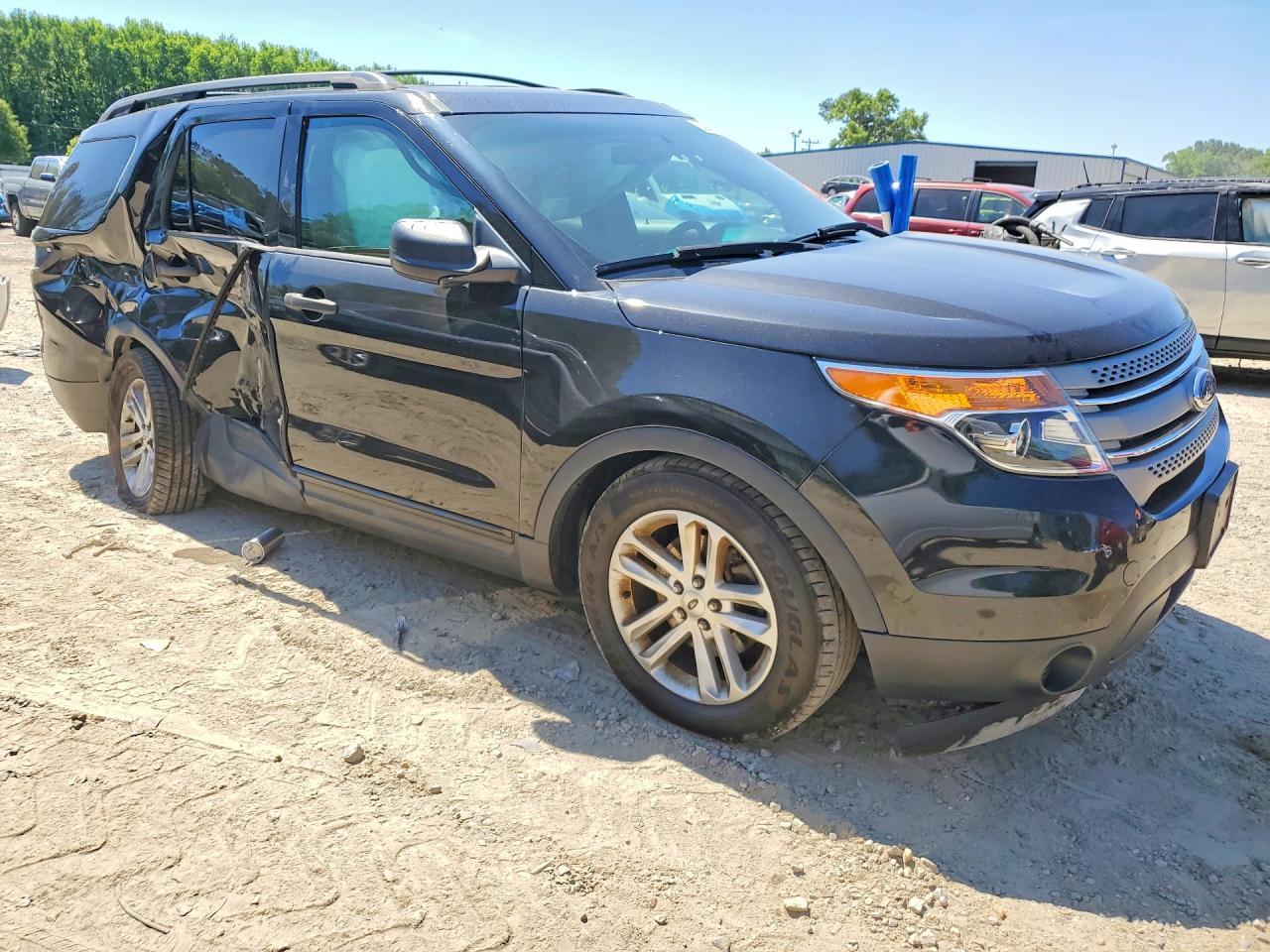 2015 Ford Explorer - Image 4