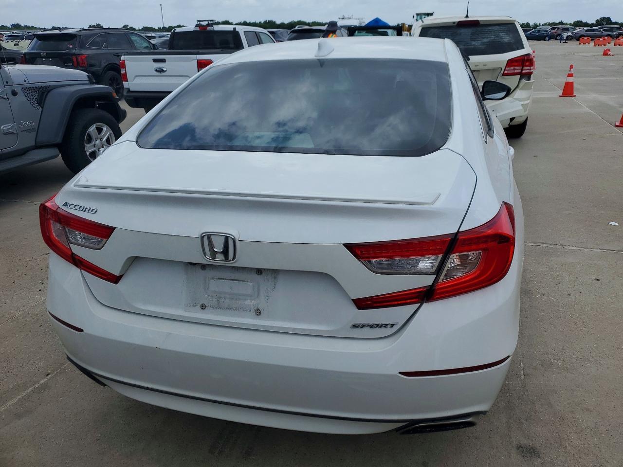 2019 Honda Accord Sport - Image 6