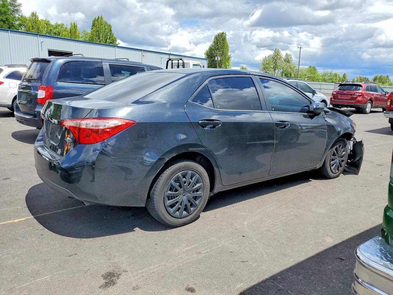 2017 Toyota Corolla - Фото 3