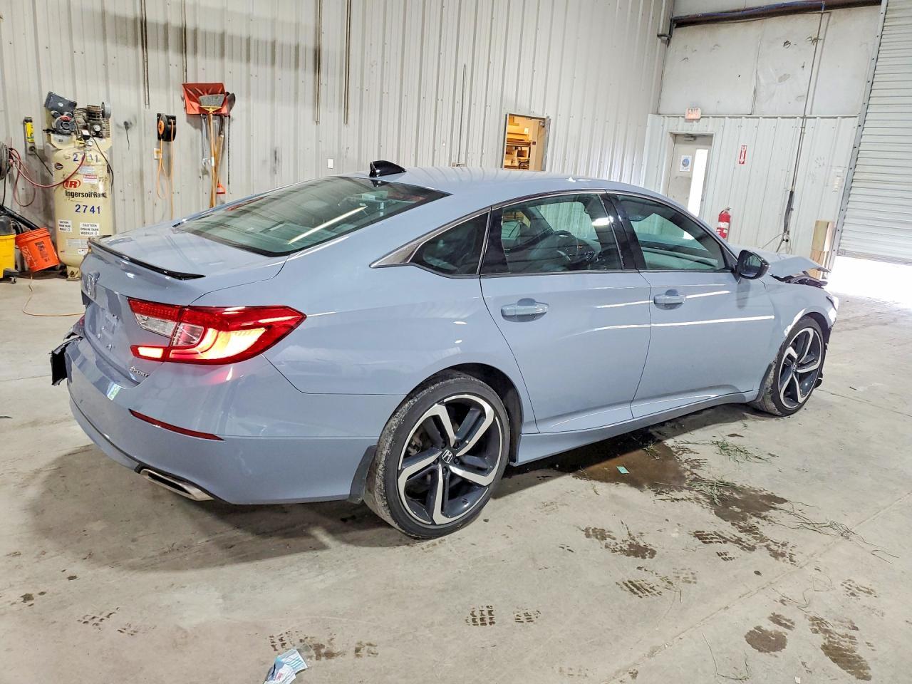2022 Honda Accord Sport - Image 3