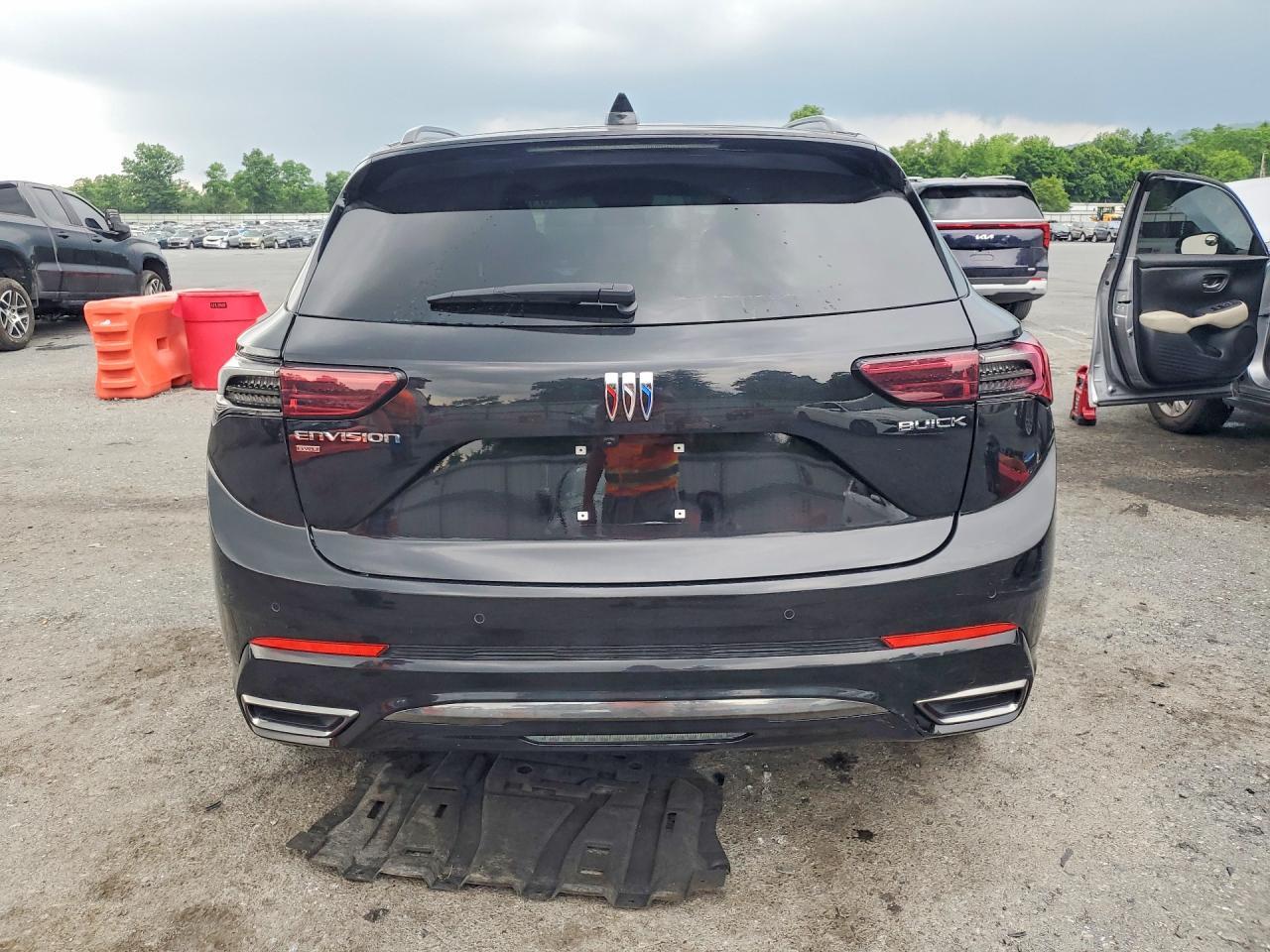 2024 Buick Envision Essence - Image 6