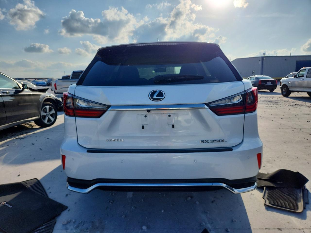 2021 Lexus Rx 350 L - Image 6