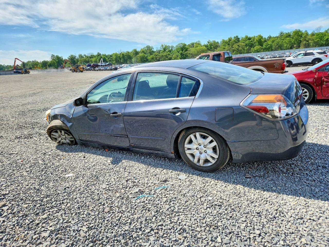 2010 Nissan Altima 2.5 - Фото 3