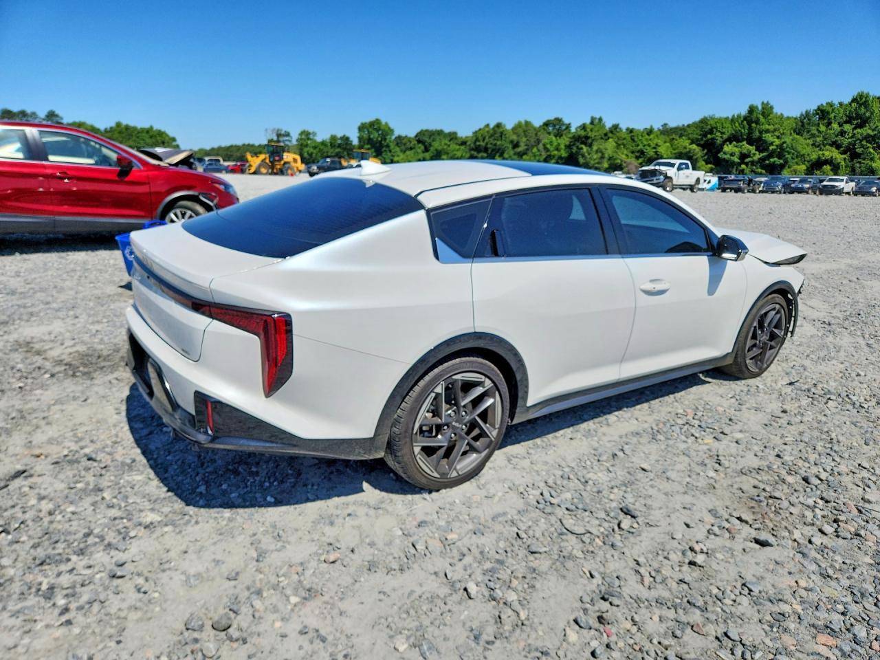 2025 Kia K4 Gt Line - Image 3