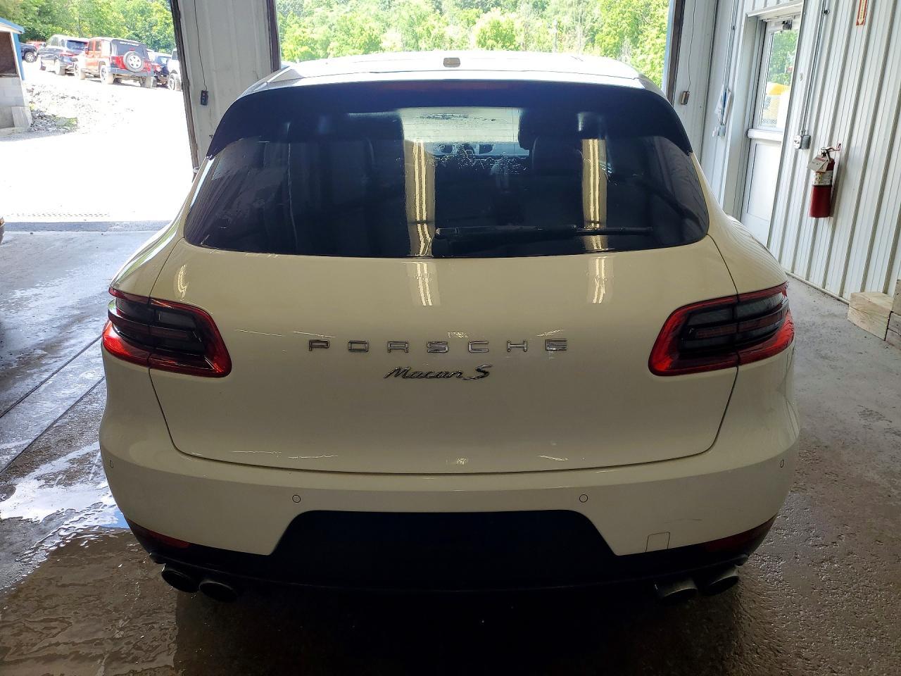 2017 Porsche Macan S - Image 6