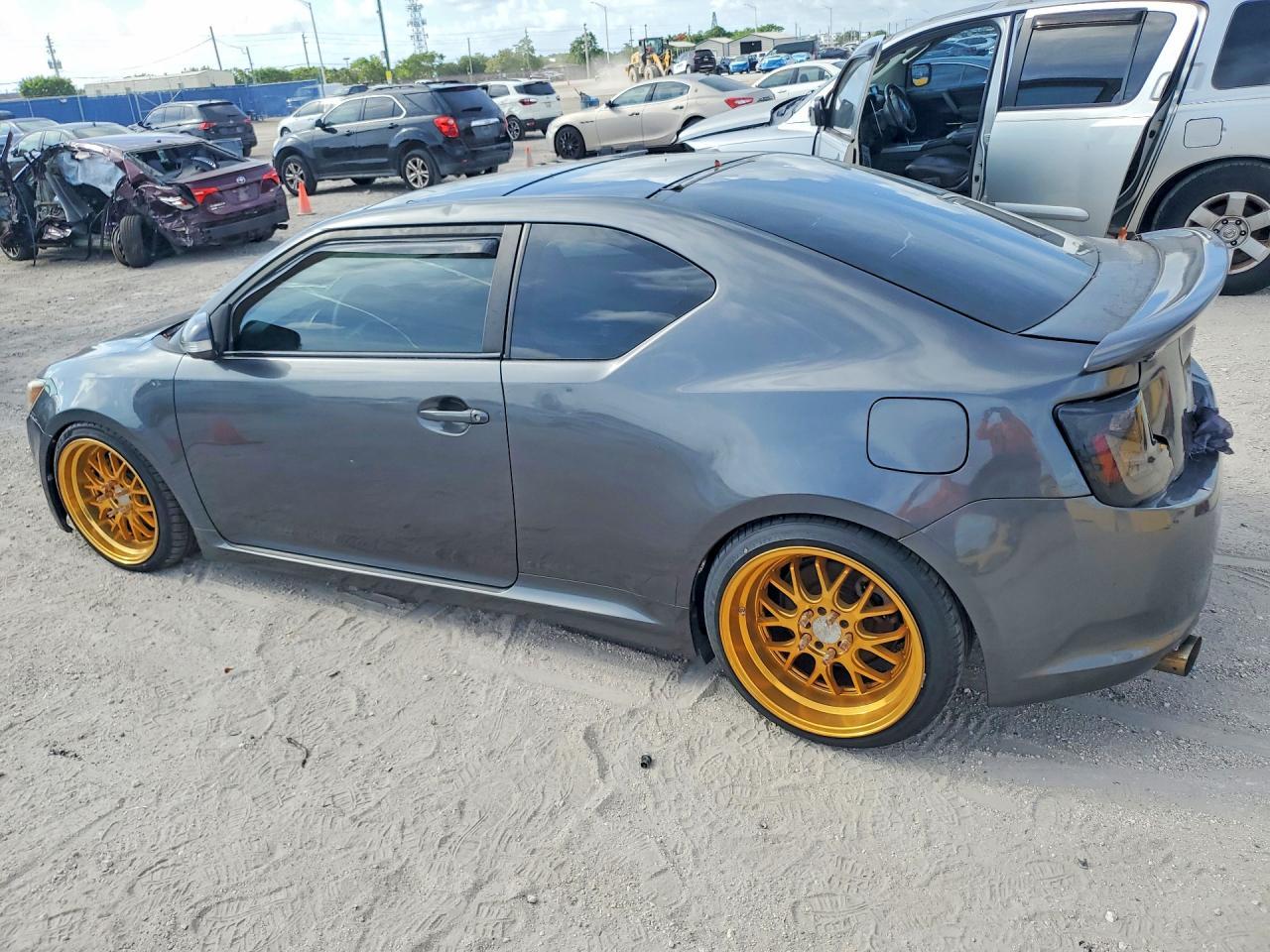 2012 Scion Tc Base - Фото 2