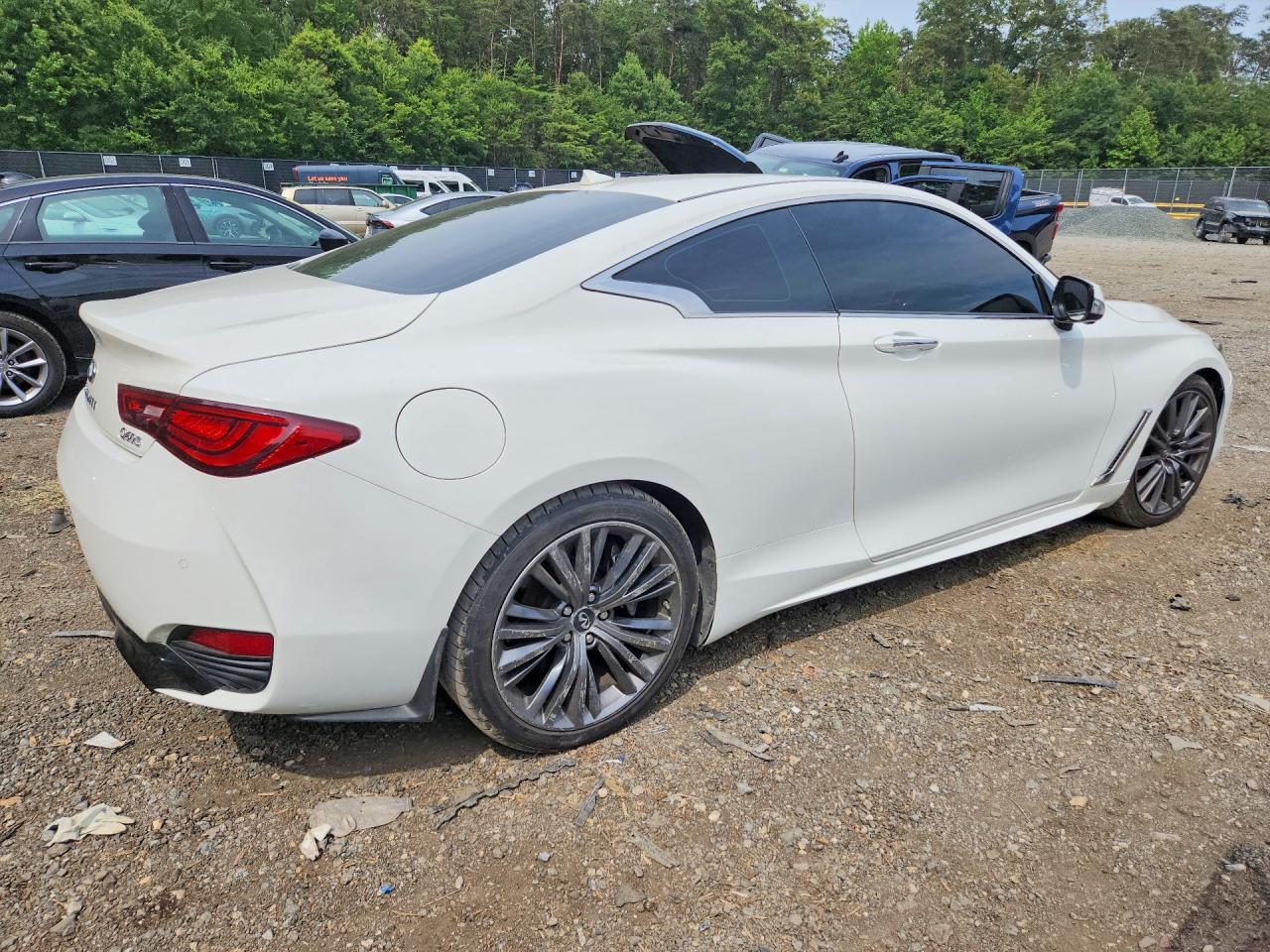 2017 Infiniti Q60 3.0T Sport - Фото 3