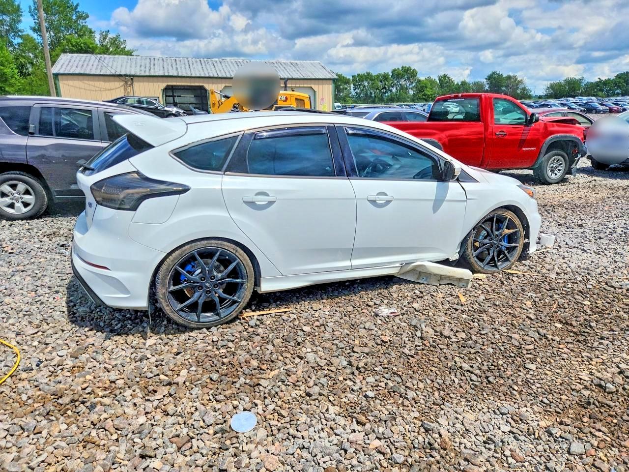 2017 Ford Focus Rs - Image 3