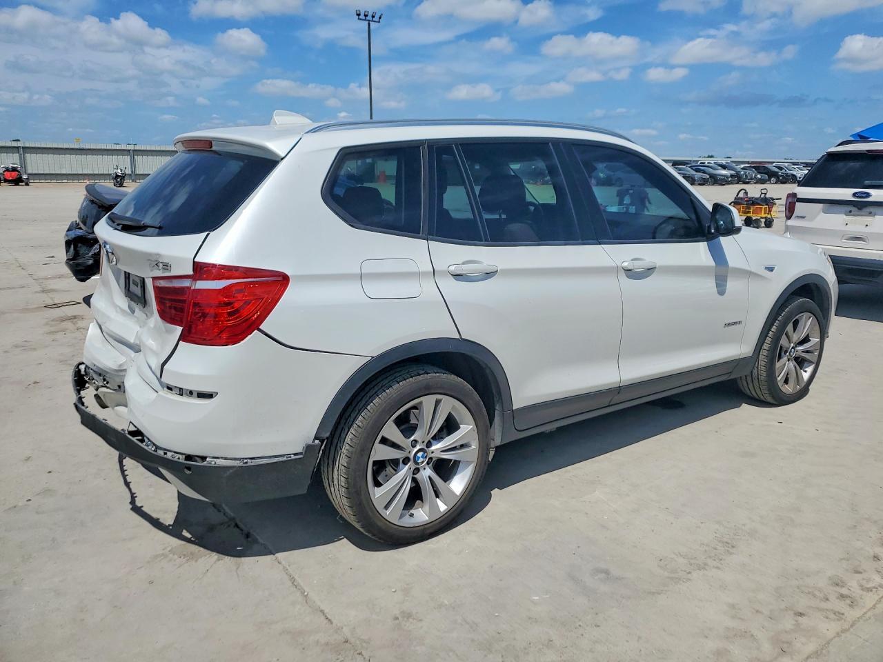 2016 BMW X3 xDrive28I - Image 3