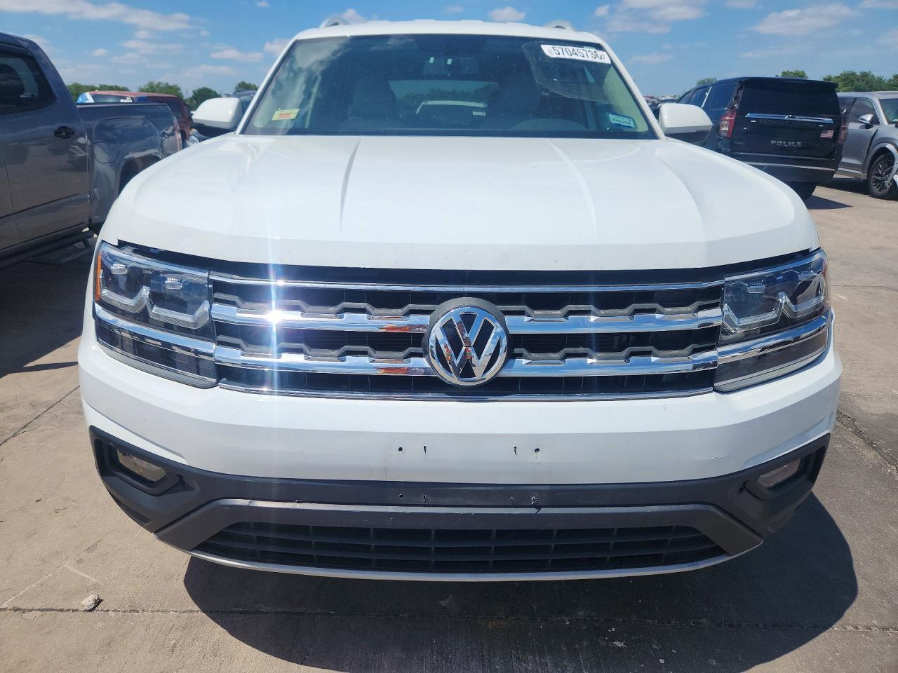 2022 Volkswagen Atlas Cross Sport Sel R-Line - Image 5
