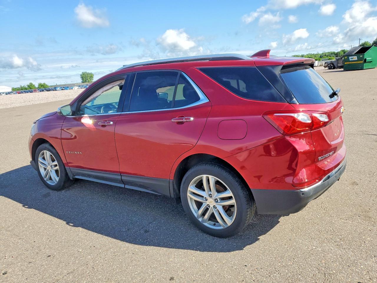 2018 Chevrolet Equinox Premier - Фото 2